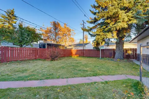 83 Ferncliff Crescent SE photo 25