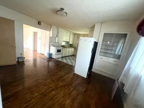 836 69 Avenue SW photo 13