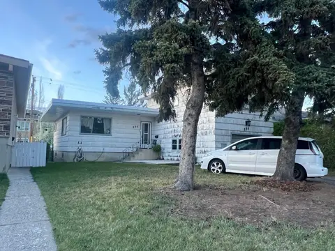 836 69 Avenue SW photo 26