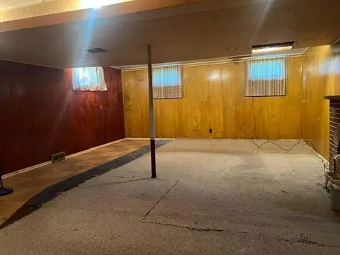 836 69 Avenue SW photo 5
