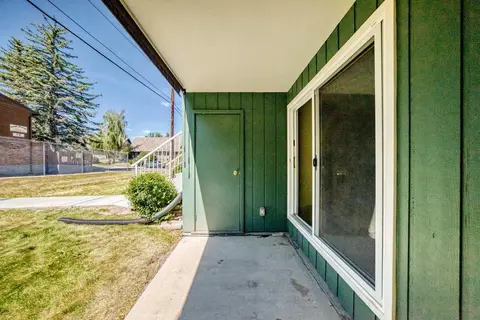 9106, 315 Southampton Drive SW photo 15