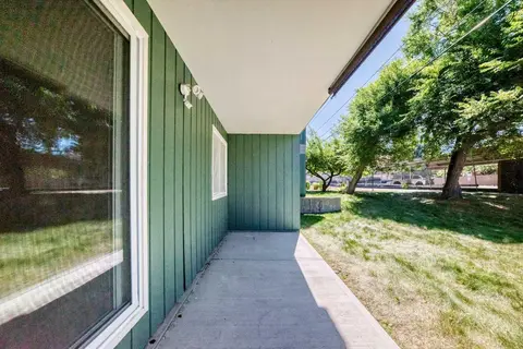 9106, 315 Southampton Drive SW photo 17