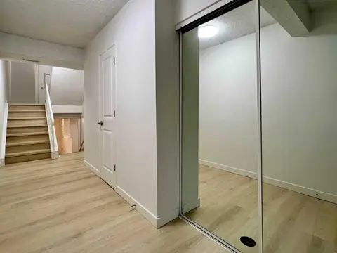 58 Canterbury Gardens SW photo 4
