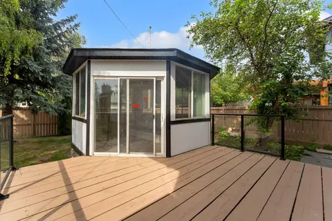 816 Lake Ontario Drive SE photo 37