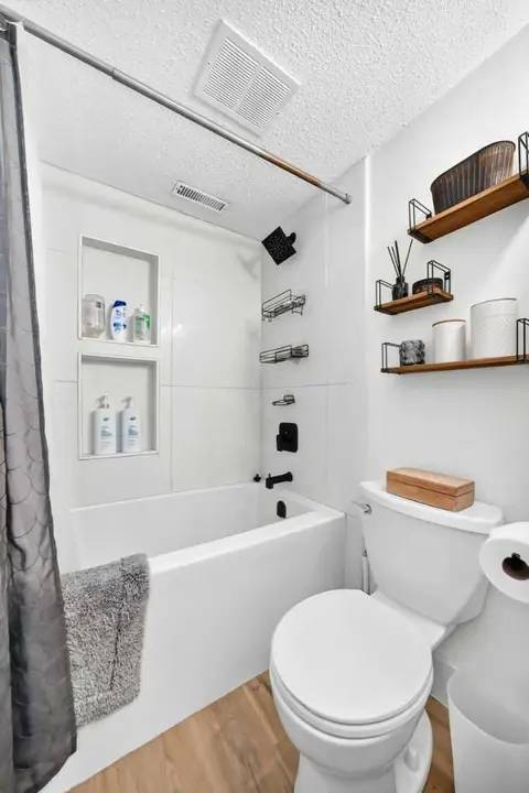 1702, 11010 Bonaventure Drive SE photo 21
