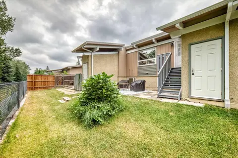 1702, 11010 Bonaventure Drive SE photo 36