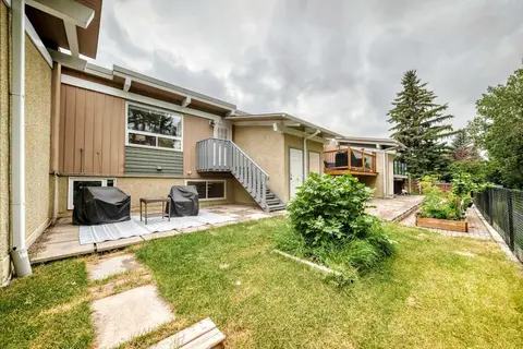 1702, 11010 Bonaventure Drive SE photo 37