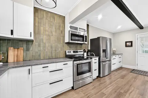 1702, 11010 Bonaventure Drive SE photo 7