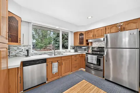 1008 Cantabrian Drive SW photo 3