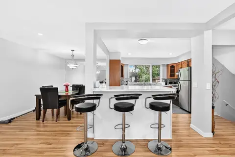 1008 Cantabrian Drive SW photo 9