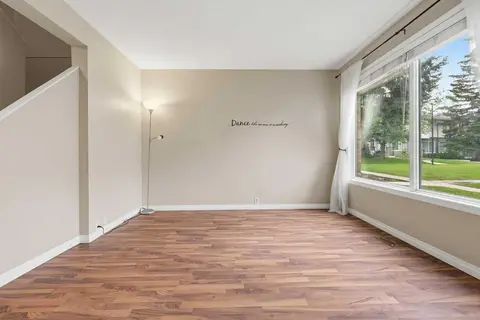 224, 999 Canyon Meadows Drive SW photo 11