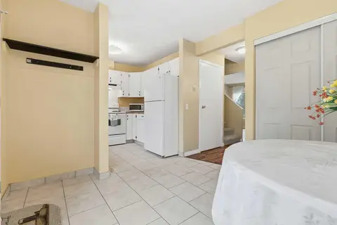 224, 999 Canyon Meadows Drive SW photo 15