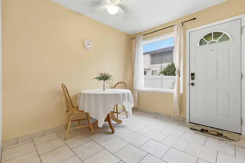 224, 999 Canyon Meadows Drive SW photo 20