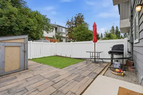 224, 999 Canyon Meadows Drive SW photo 46