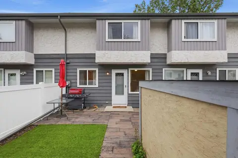 224, 999 Canyon Meadows Drive SW photo 47