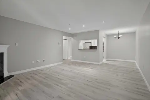 116, 790 Kingsmere Crescent SW photo 11
