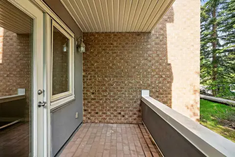 116, 790 Kingsmere Crescent SW photo 31