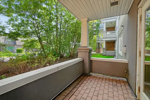 116, 790 Kingsmere Crescent SW photo 33