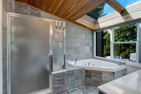 128 Chinook Drive SW photo 25