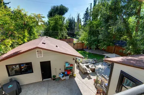 128 Chinook Drive SW photo 32