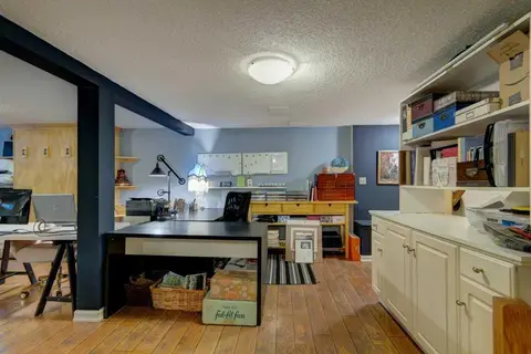 128 Chinook Drive SW photo 34