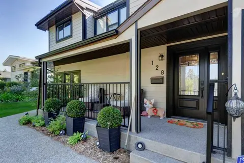 128 Chinook Drive SW photo 4