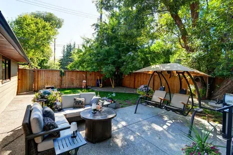 128 Chinook Drive SW photo 42