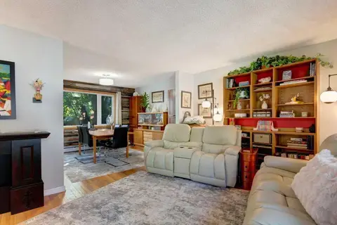 128 Chinook Drive SW photo 9
