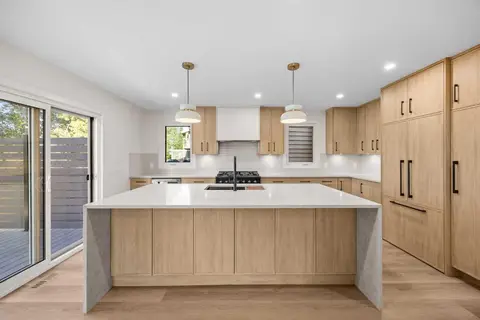 44 Canterbury Drive SW photo 10