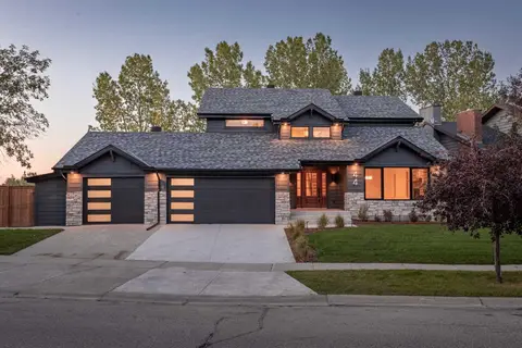 44 Canterbury Drive SW photo 2