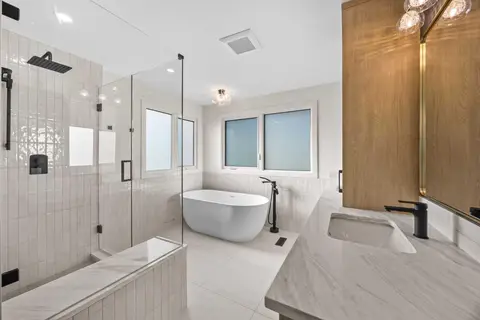 44 Canterbury Drive SW photo 27