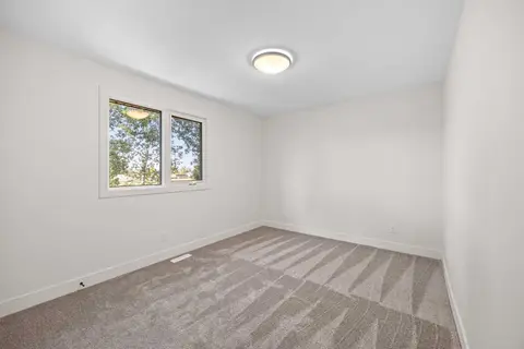 44 Canterbury Drive SW photo 34