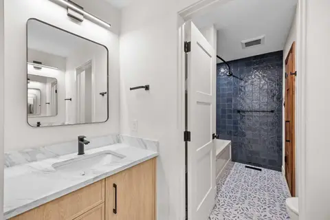 44 Canterbury Drive SW photo 35