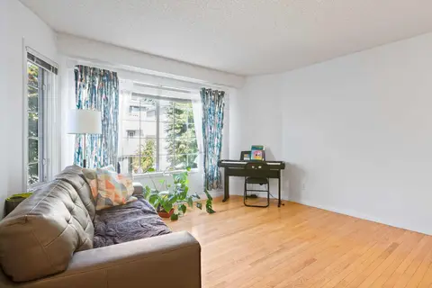 12 Kingsland Villas SW photo 16
