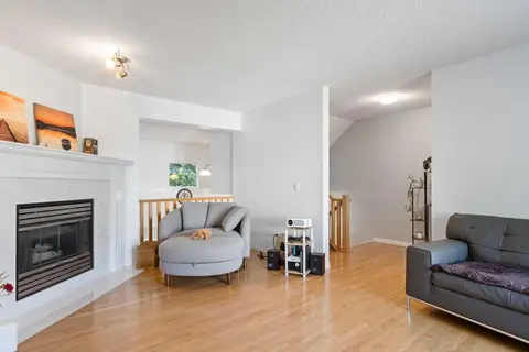 12 Kingsland Villas SW photo 18