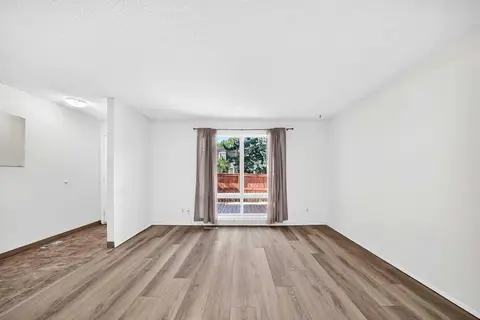 130, 330 Canterbury Drive SW photo 12