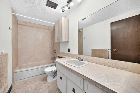 130, 330 Canterbury Drive SW photo 17