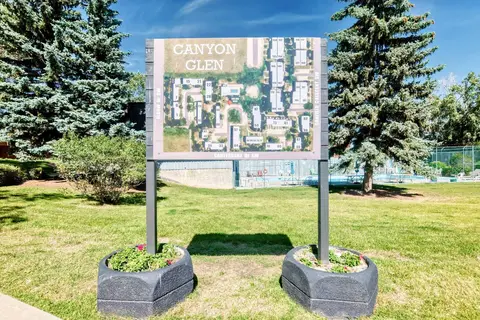 130, 330 Canterbury Drive SW photo 27