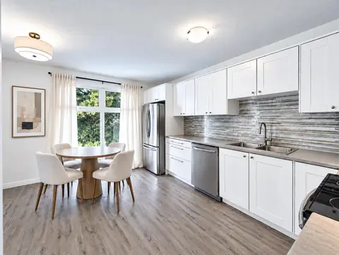 237 Sabrina Way SW, Calgary