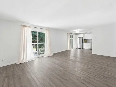 237 Sabrina Way SW photo 10