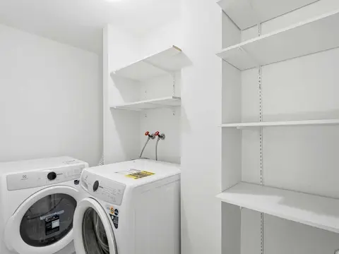 237 Sabrina Way SW photo 11