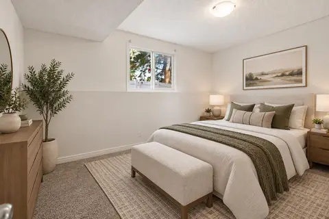 237 Sabrina Way SW photo 12