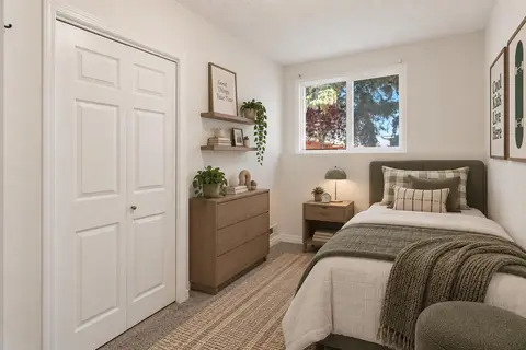 237 Sabrina Way SW photo 14