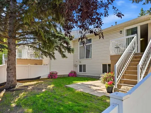 237 Sabrina Way SW photo 22
