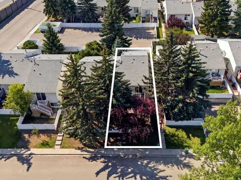 237 Sabrina Way SW photo 24