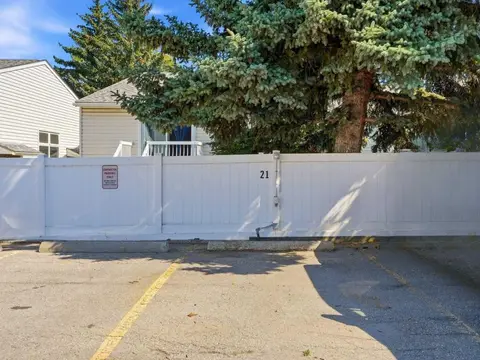 237 Sabrina Way SW photo 26