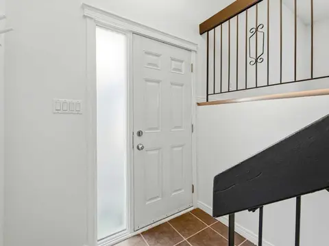 237 Sabrina Way SW photo 5