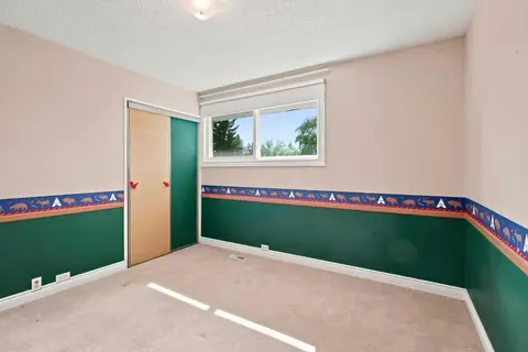 820 Canford Crescent SW photo 20