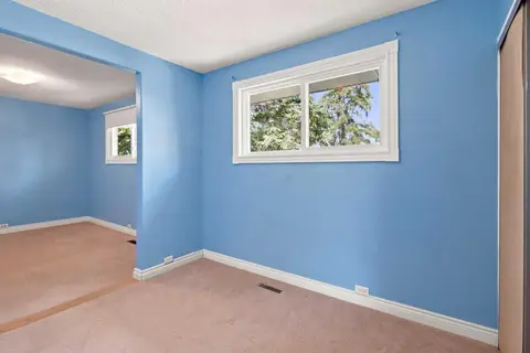 820 Canford Crescent SW photo 21