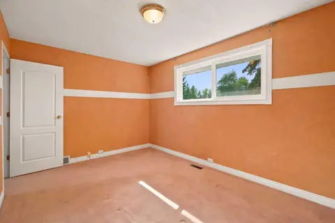 820 Canford Crescent SW photo 26